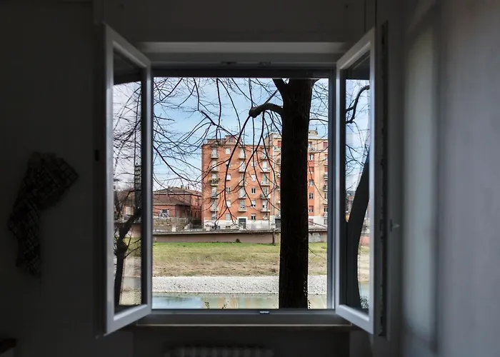 Guesthost - Railway Station Lovely דירה פארמה