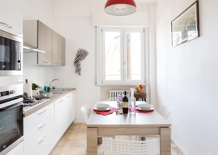 Guesthost - Railway Station Lovely Appartement *