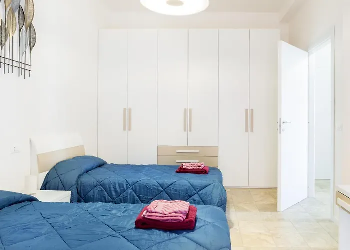 Railway Station Lovely Appartement